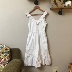 VINEYARD VINES for Target white ruffle v neck fit and flare dress